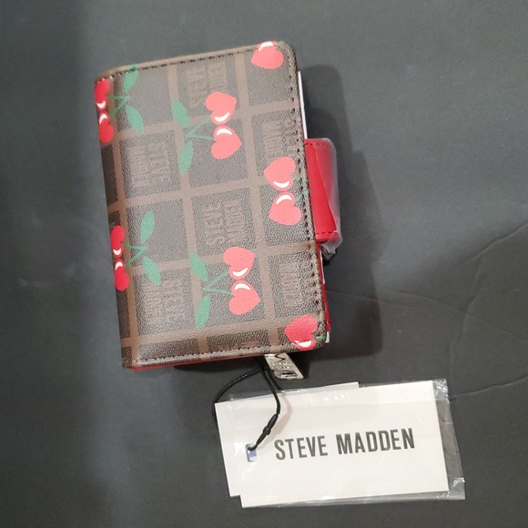 Steve Madden brown plaid checkered look and cherry print bglory red snap wallet - Picture 3 of 12